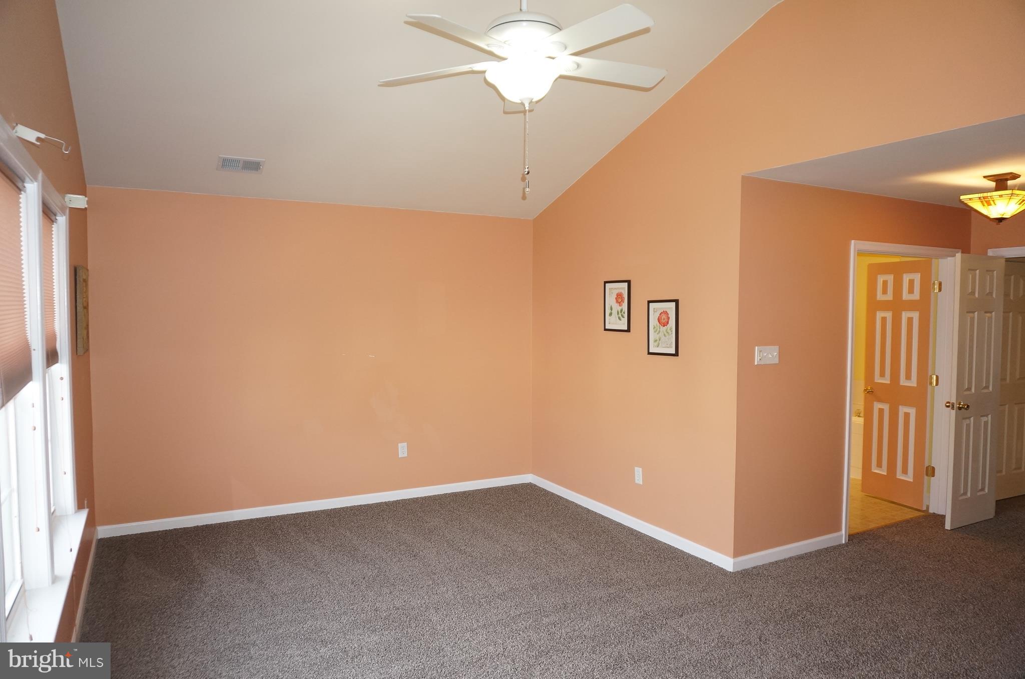 WHISPERING RIDGE - Residential