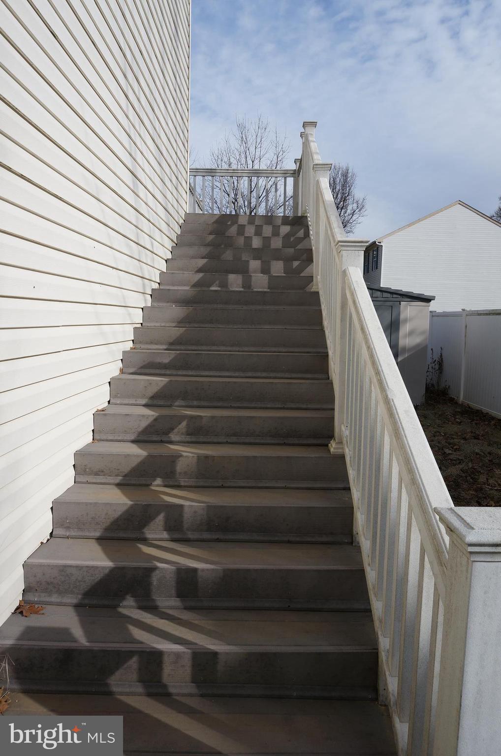 WHISPERING RIDGE - Residential