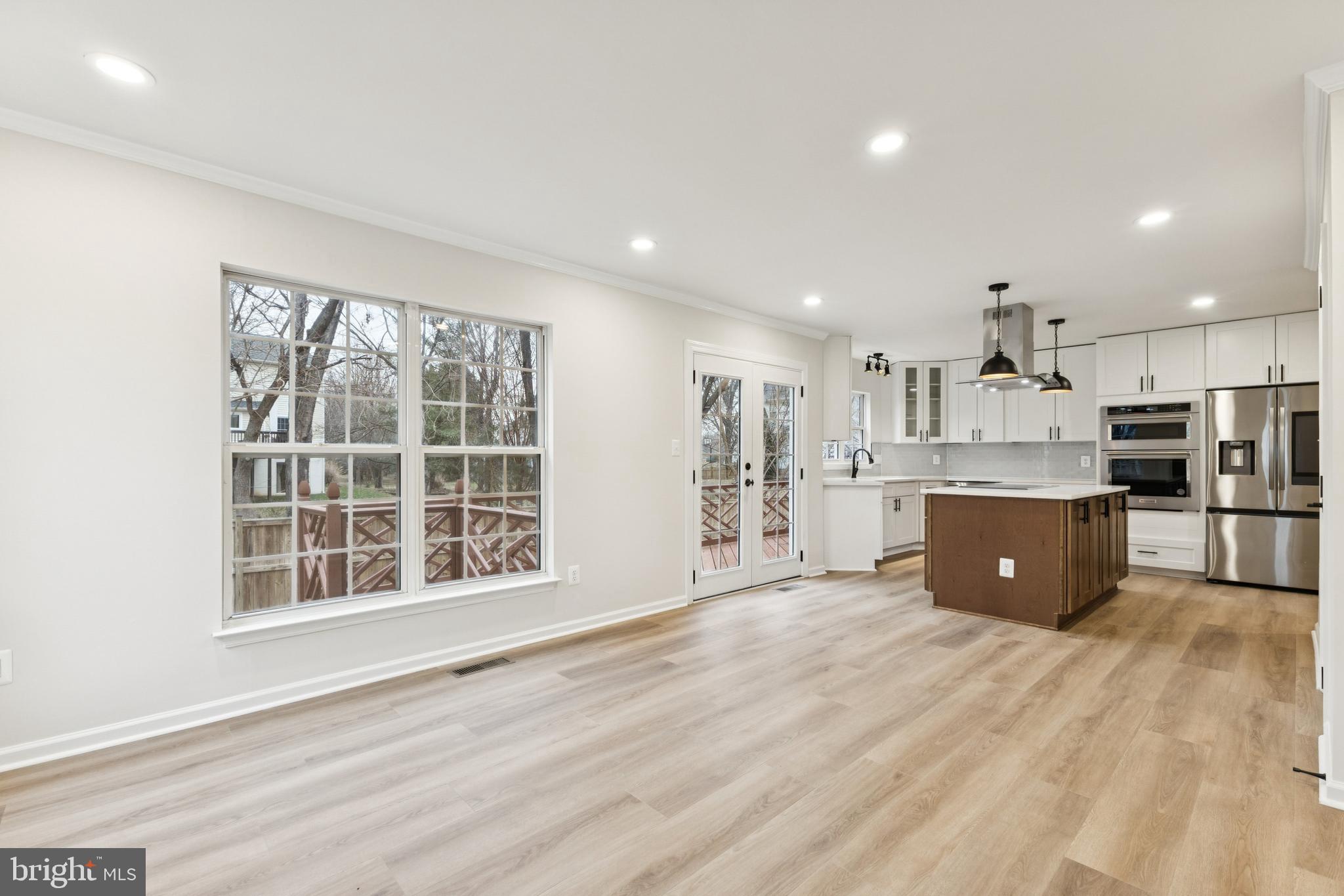 MANORS OF LEESBURG - Residential