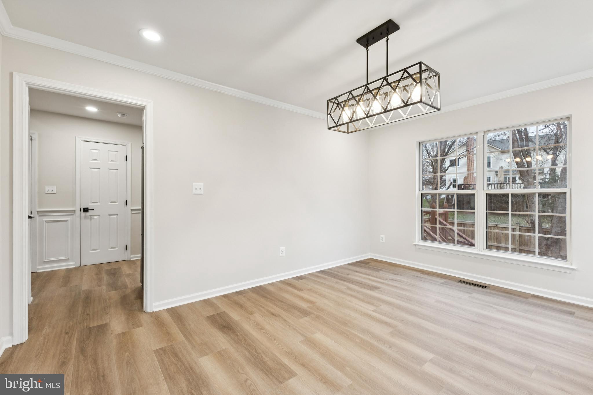 MANORS OF LEESBURG - Residential