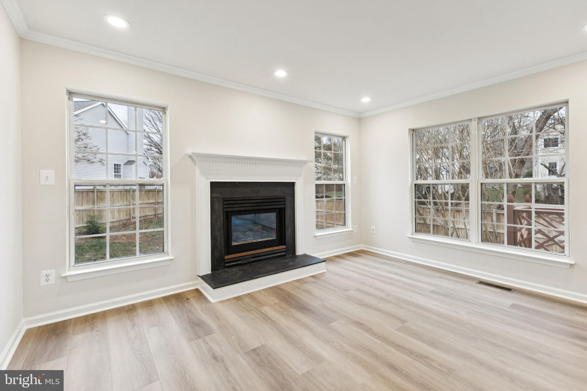 MANORS OF LEESBURG - Residential