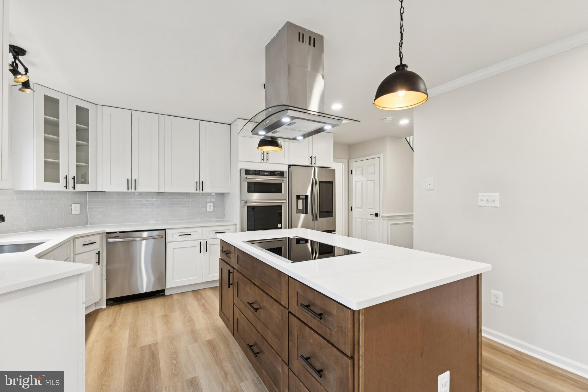 MANORS OF LEESBURG - Residential