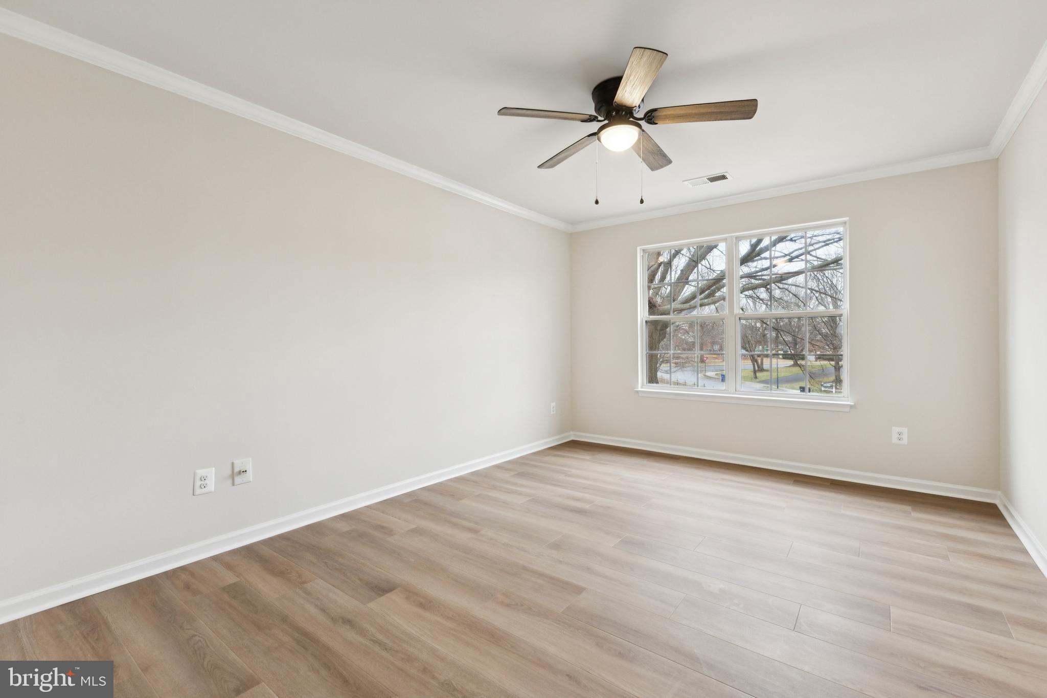 MANORS OF LEESBURG - Residential