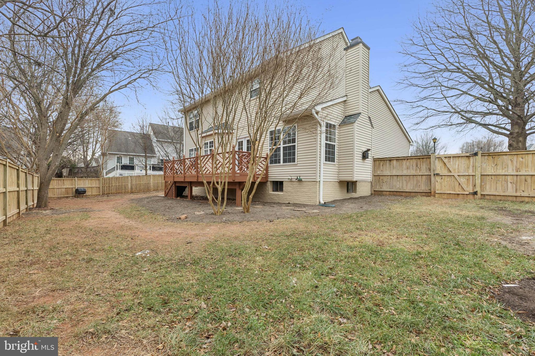 MANORS OF LEESBURG - Residential