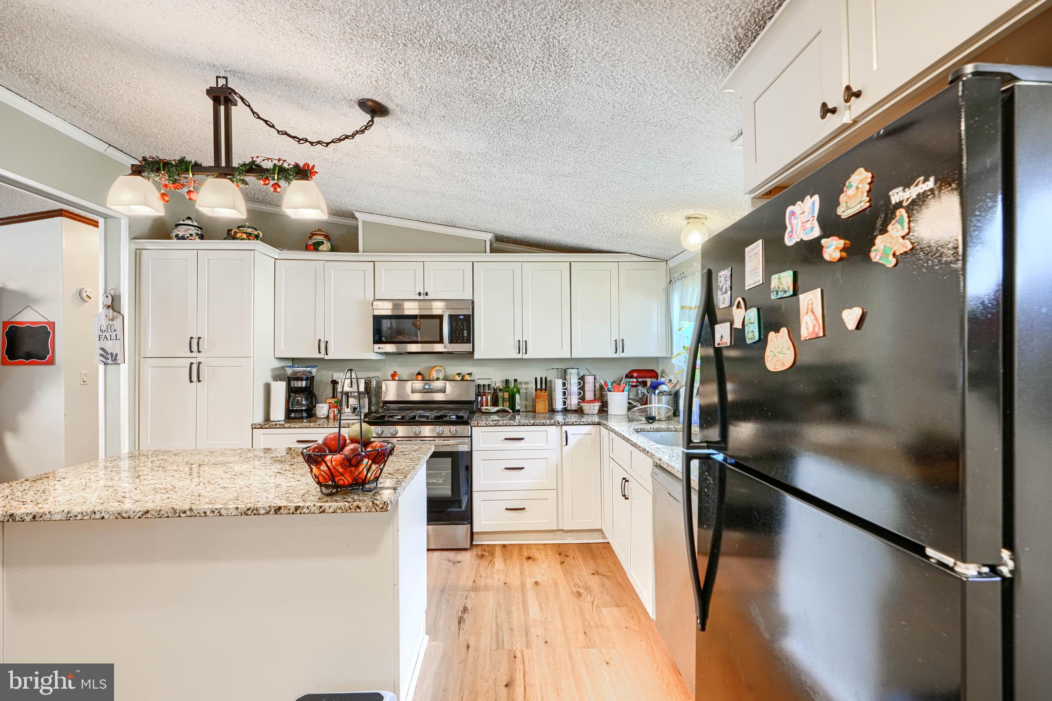 SWAN HARBOR DELL - Residential