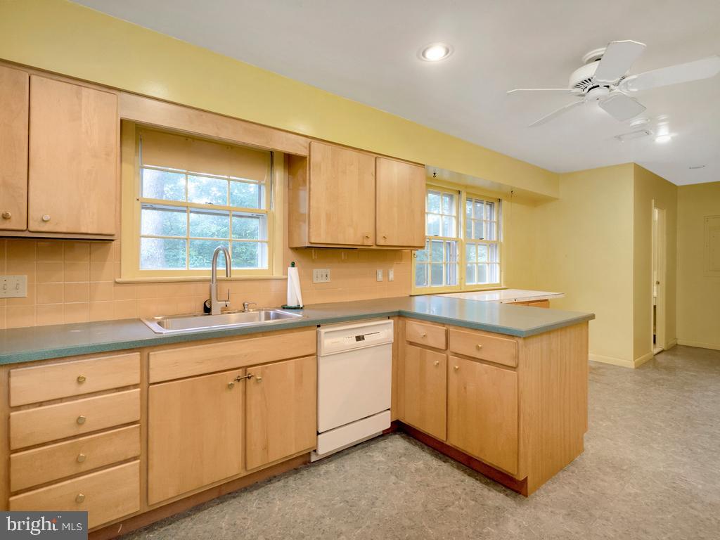 AYRHILL ESTATES - Residential