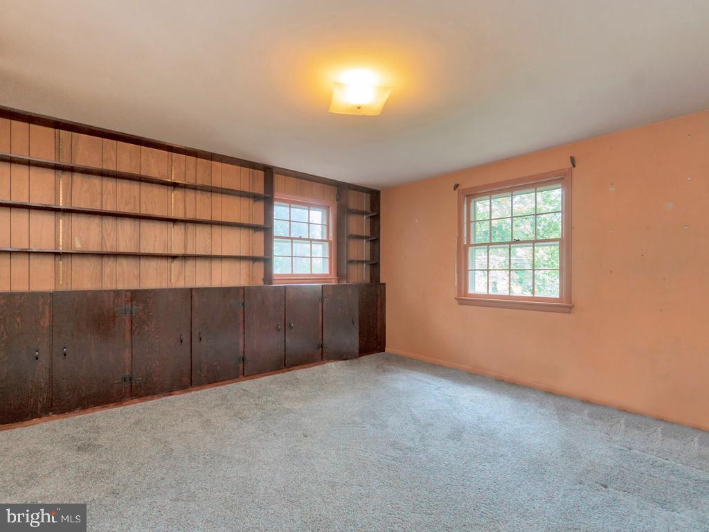 AYRHILL ESTATES - Residential