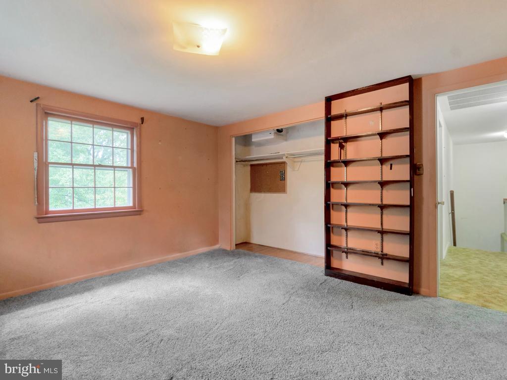 AYRHILL ESTATES - Residential