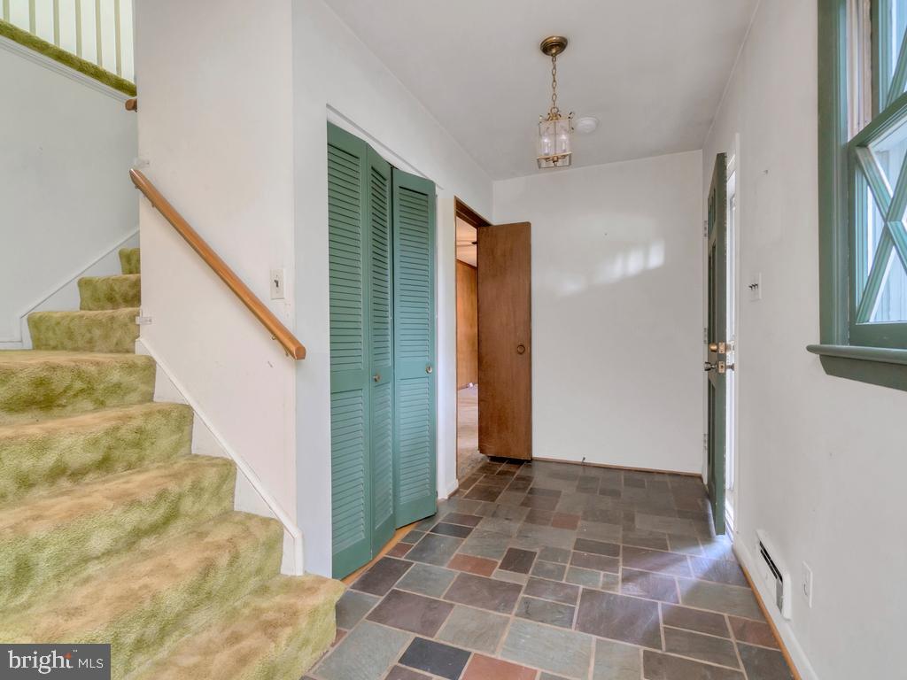 AYRHILL ESTATES - Residential