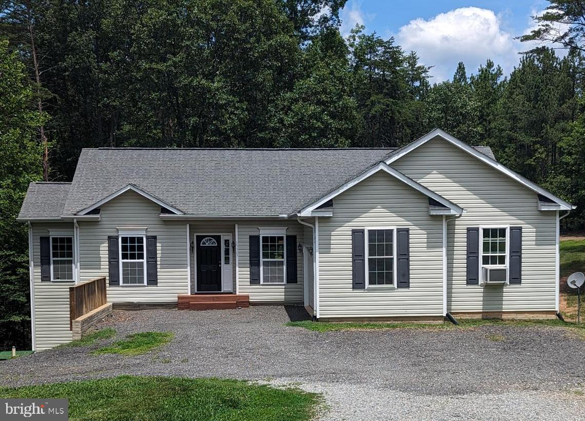 WYNDEMERE - Residential Lease