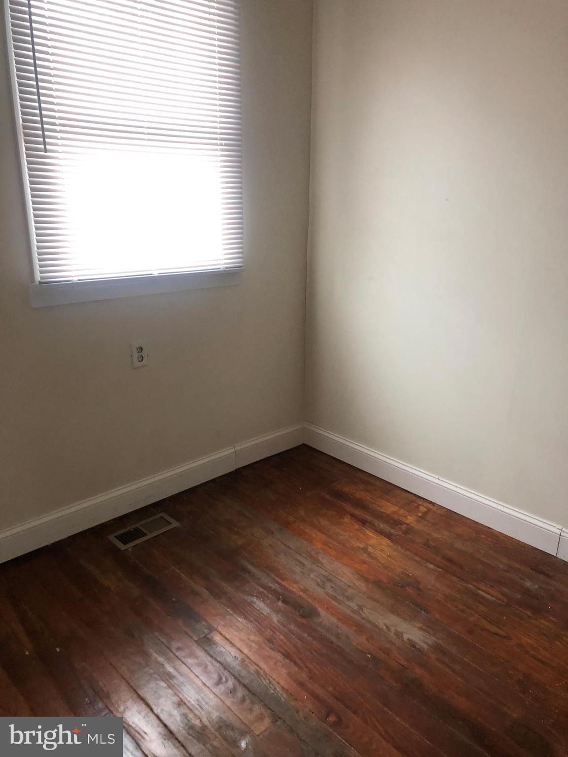 OVERBROOK - Residential Lease