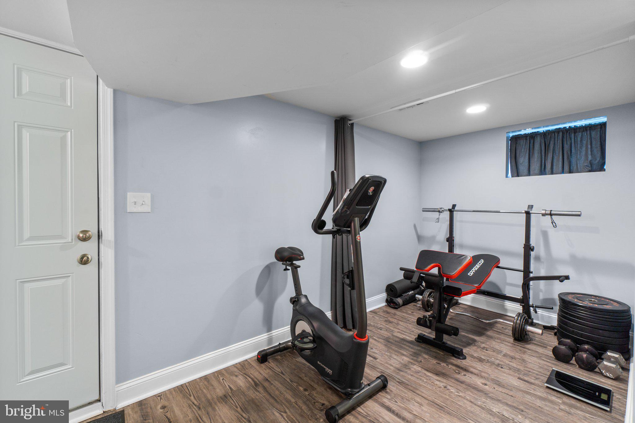 CHENOAK MANOR - Residential