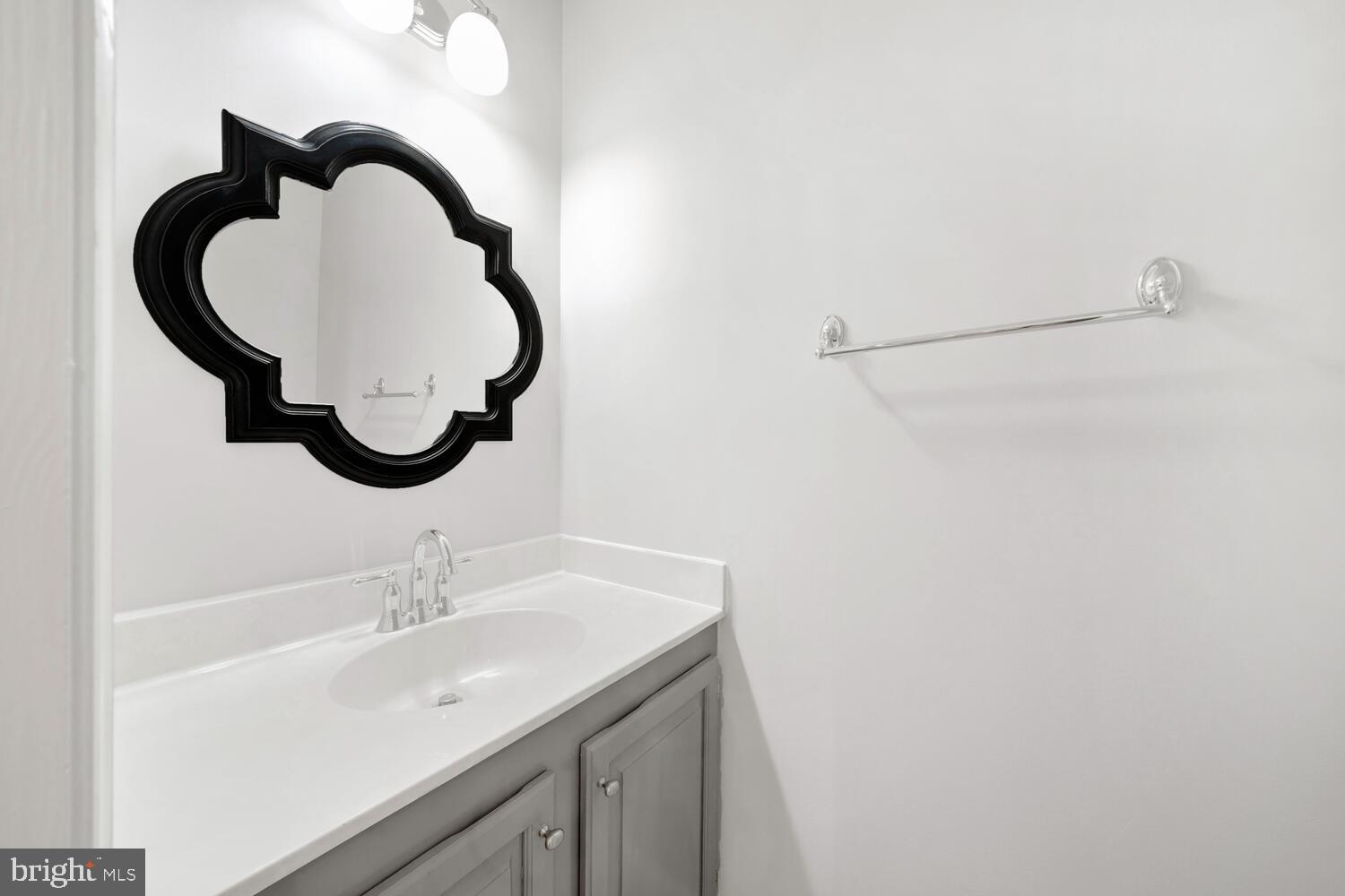 POTOMAC CROSSING - Residential