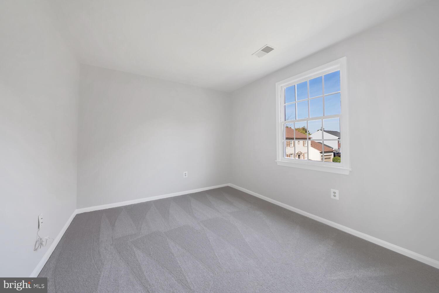 POTOMAC CROSSING - Residential