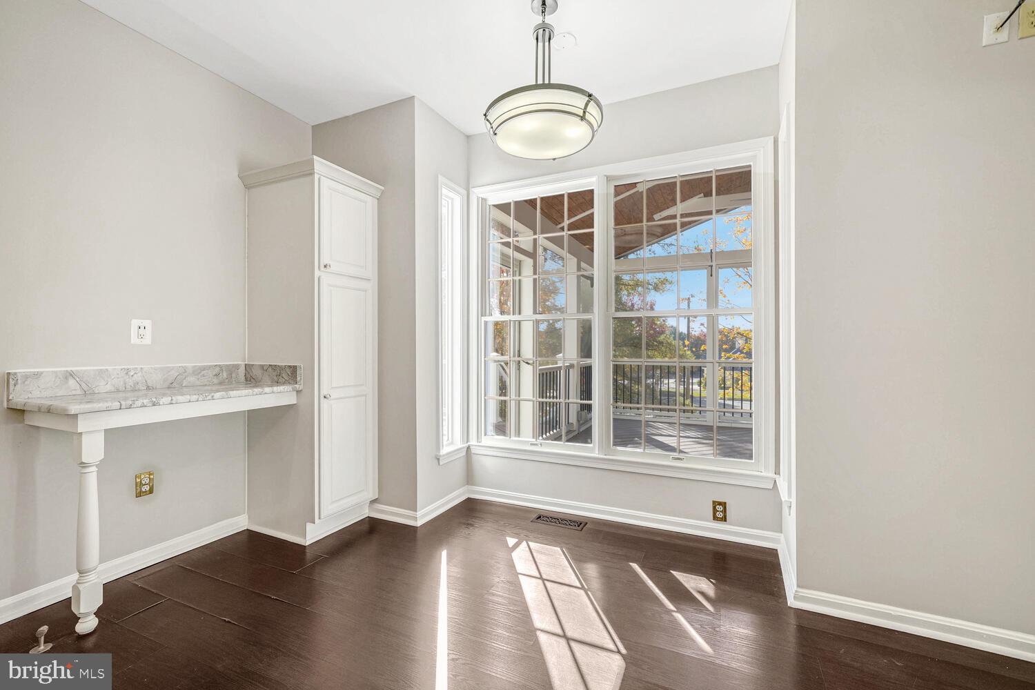 POTOMAC CROSSING - Residential