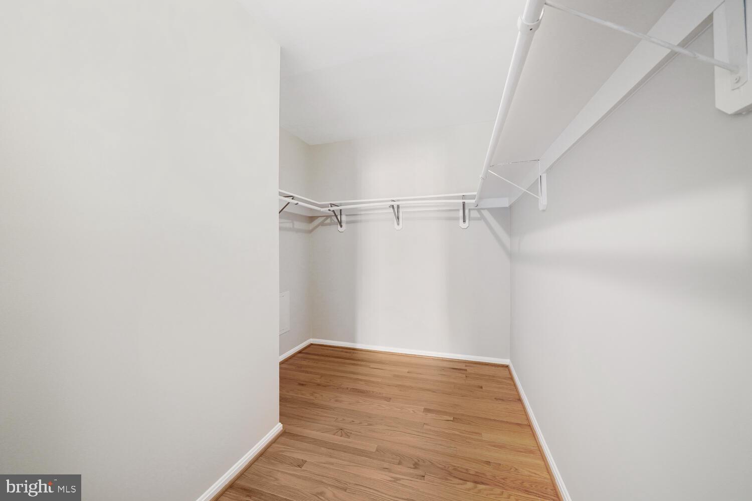 POTOMAC CROSSING - Residential