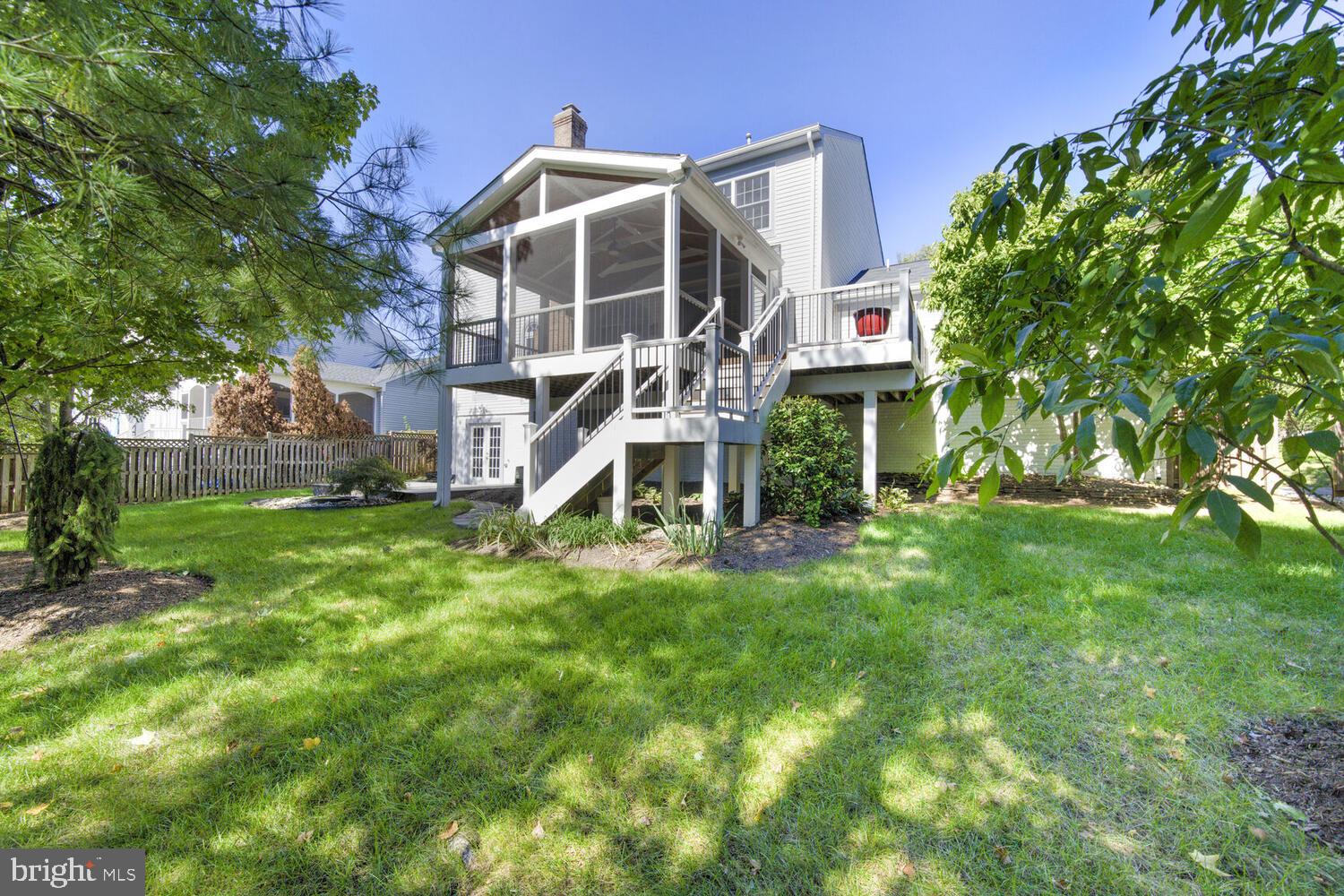 POTOMAC CROSSING - Residential