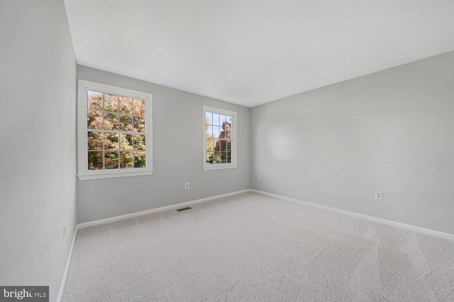 POTOMAC CROSSING - Residential