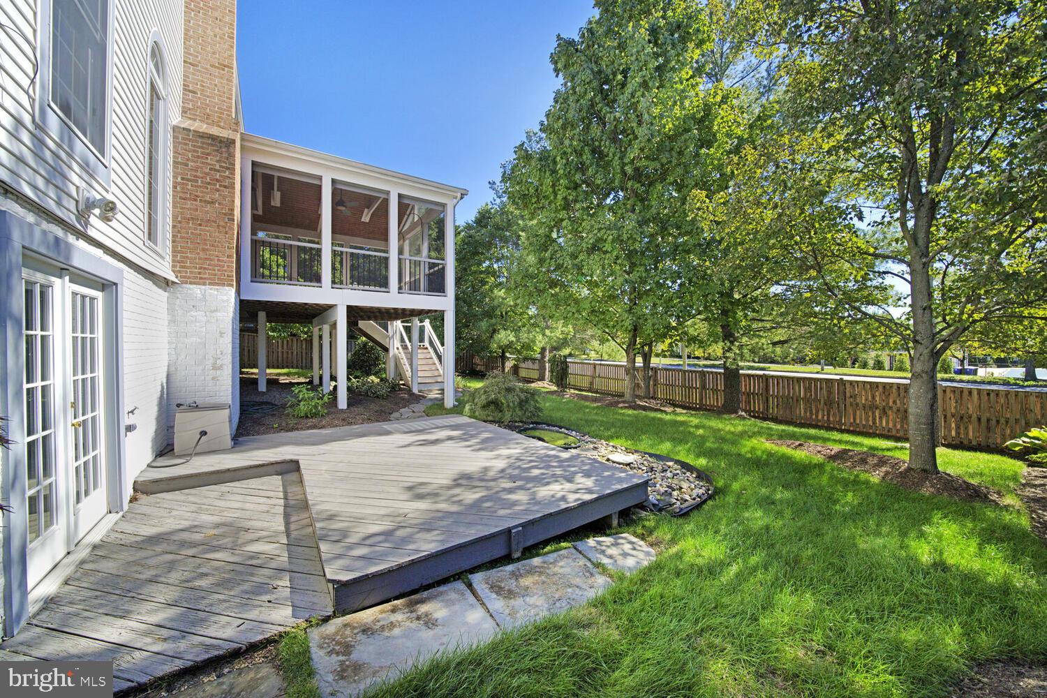 POTOMAC CROSSING - Residential