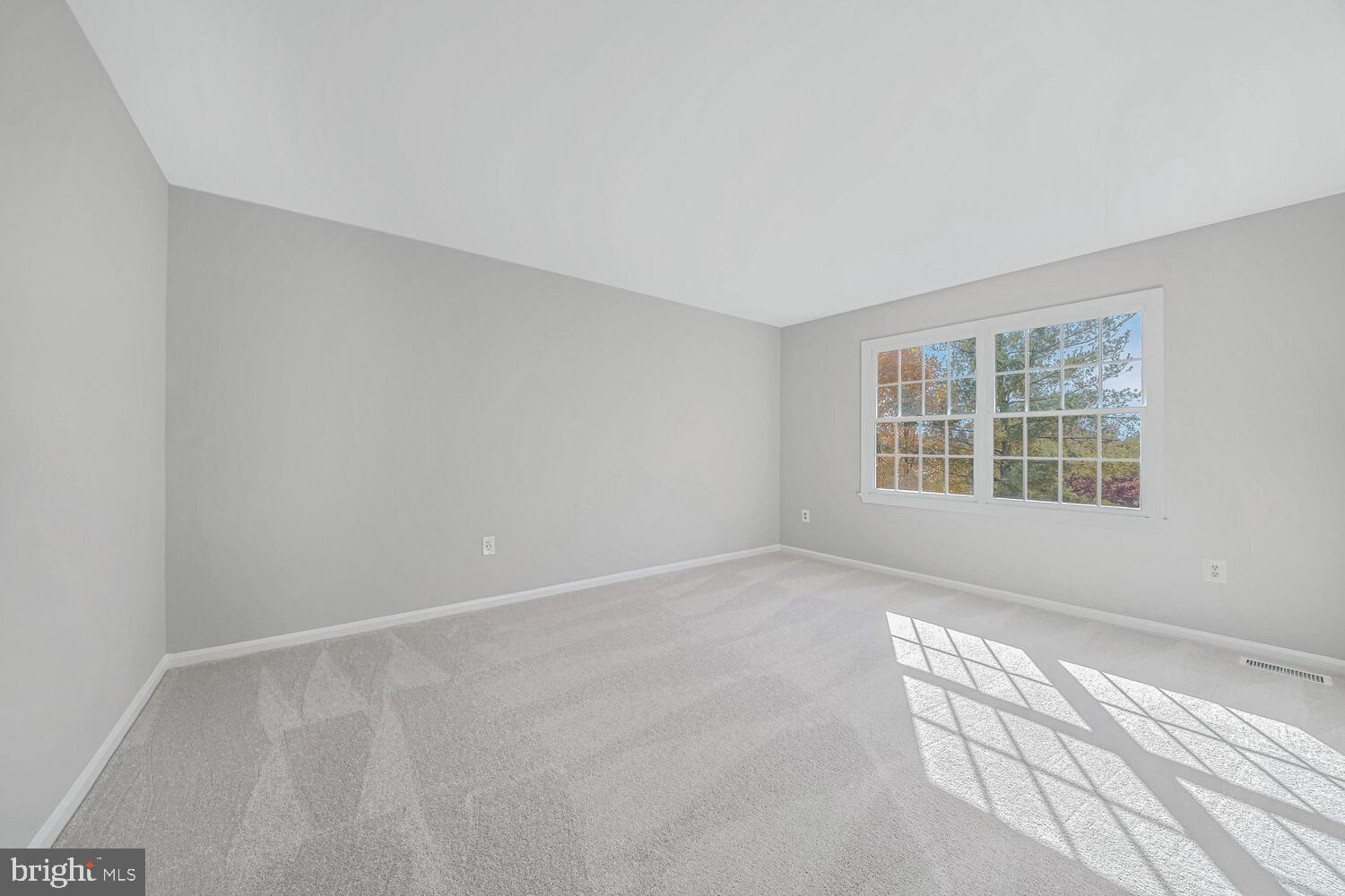 POTOMAC CROSSING - Residential