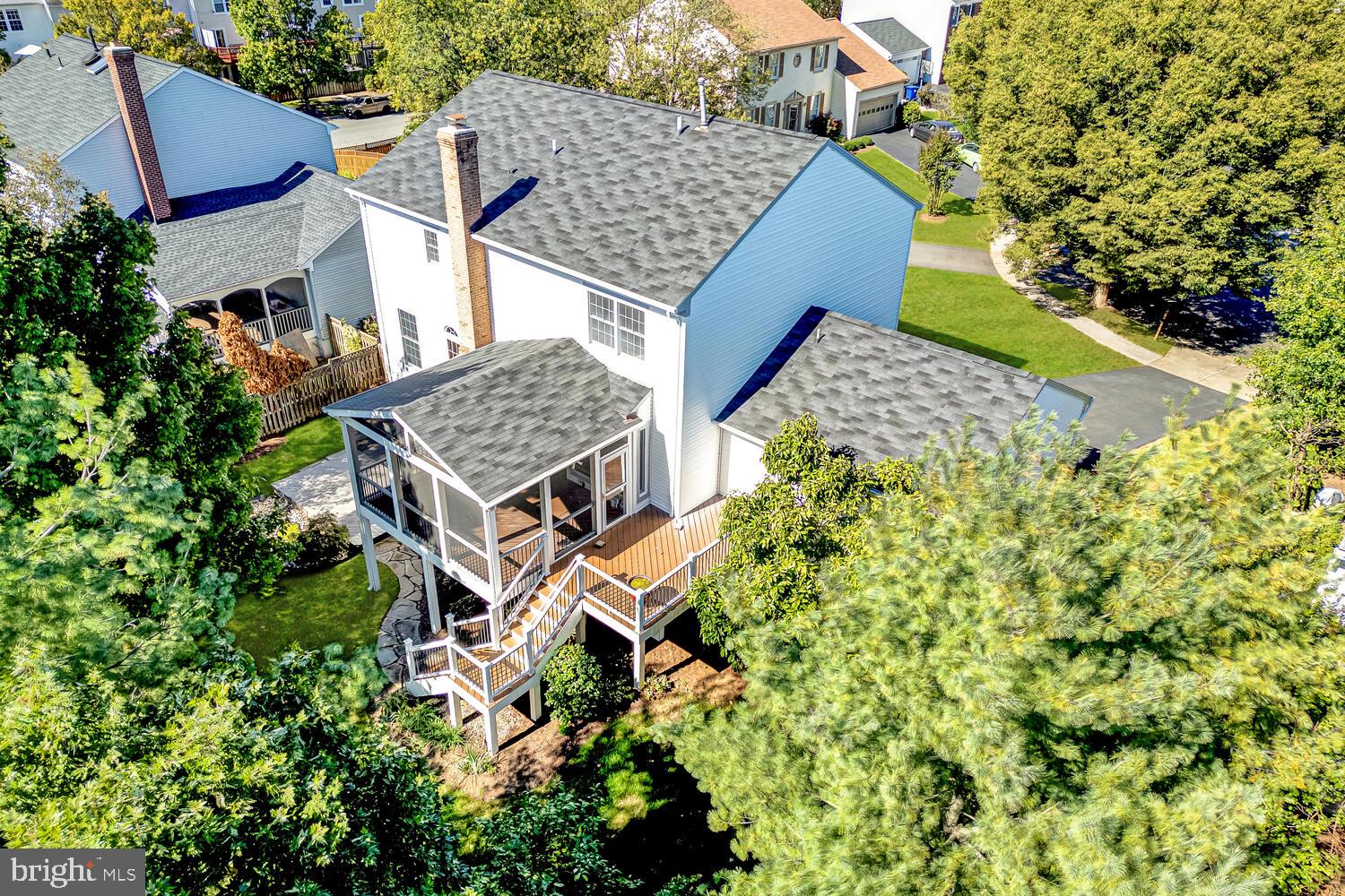 POTOMAC CROSSING - Residential