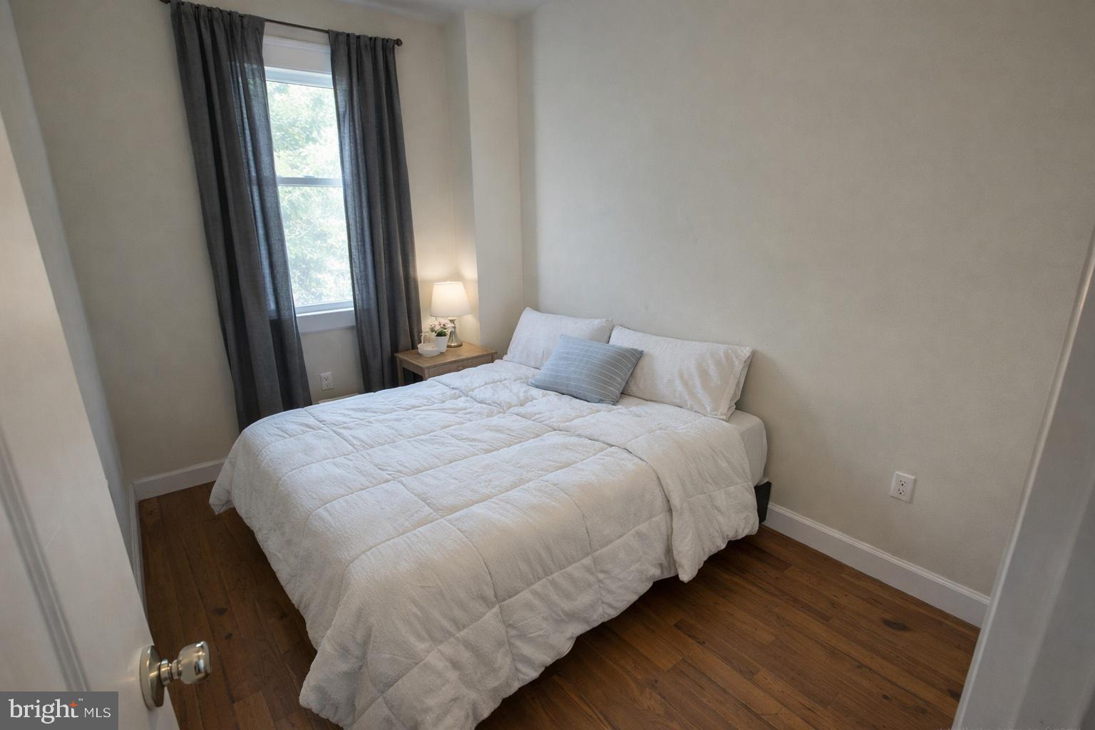 MILL HILL - Residential