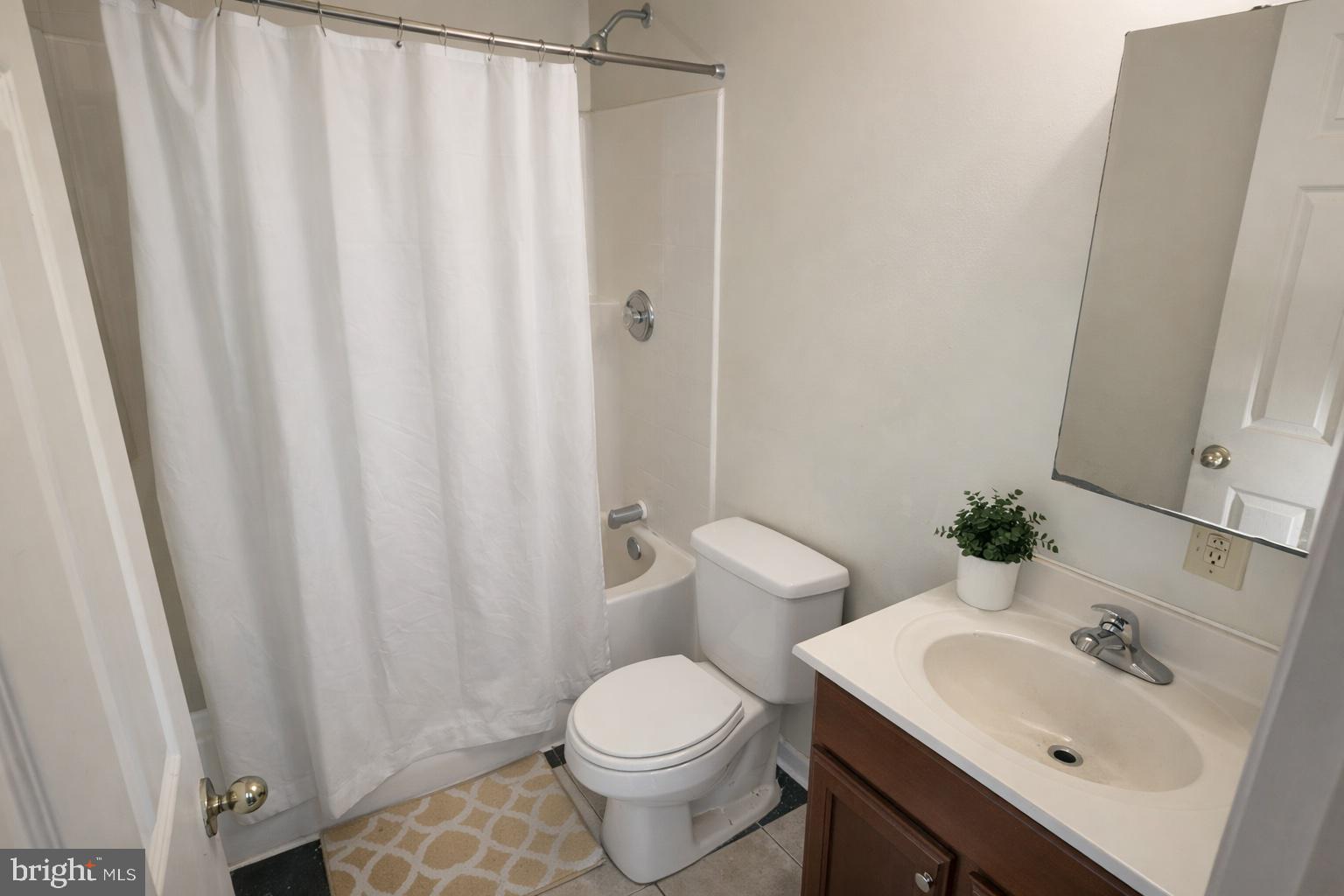 MILL HILL - Residential