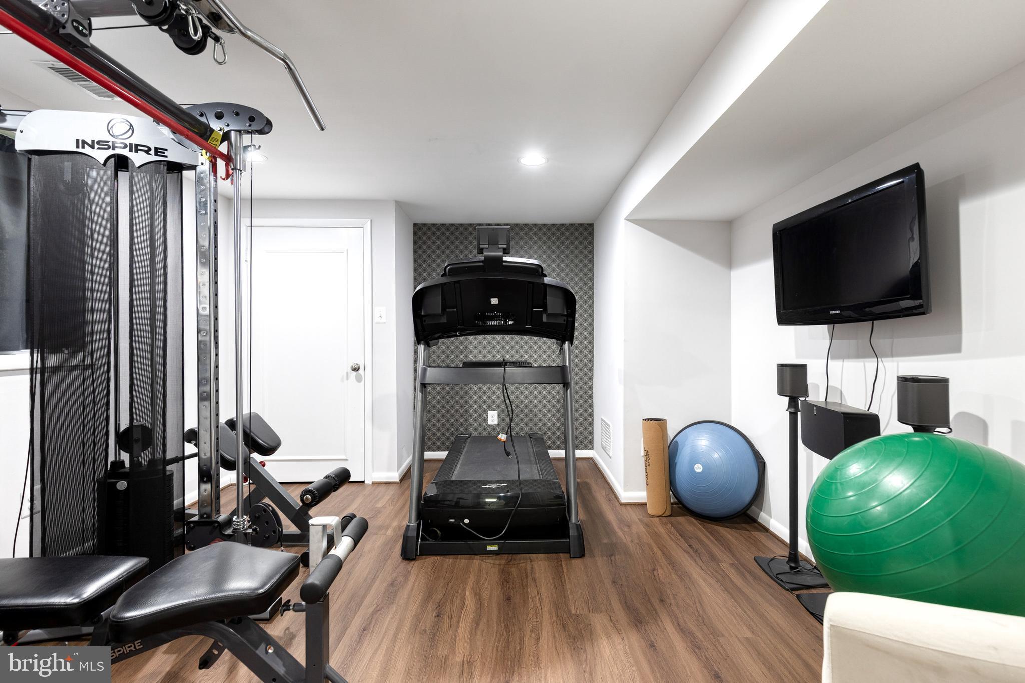 HAMPTON - Residential