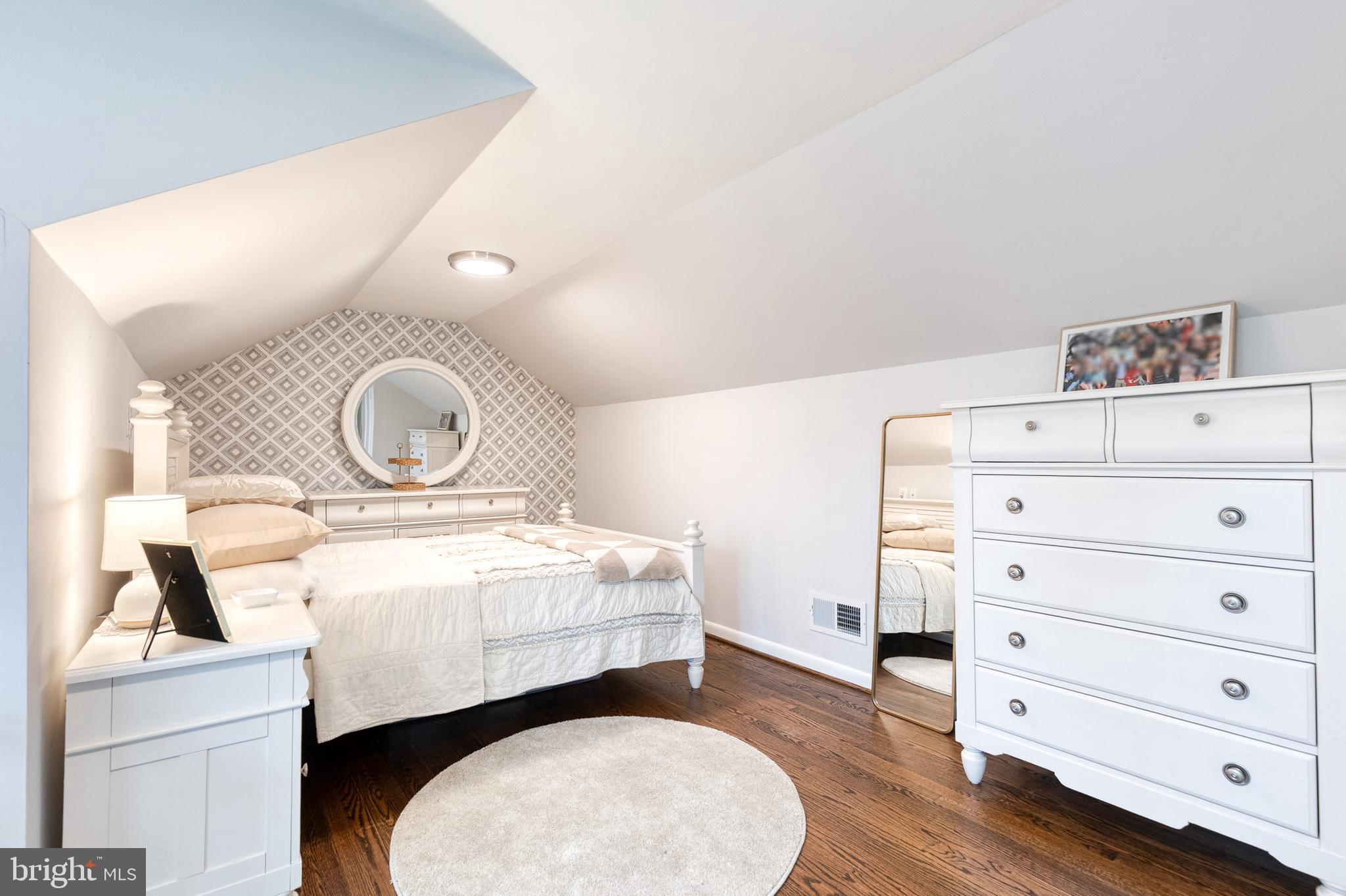 HAMPTON - Residential