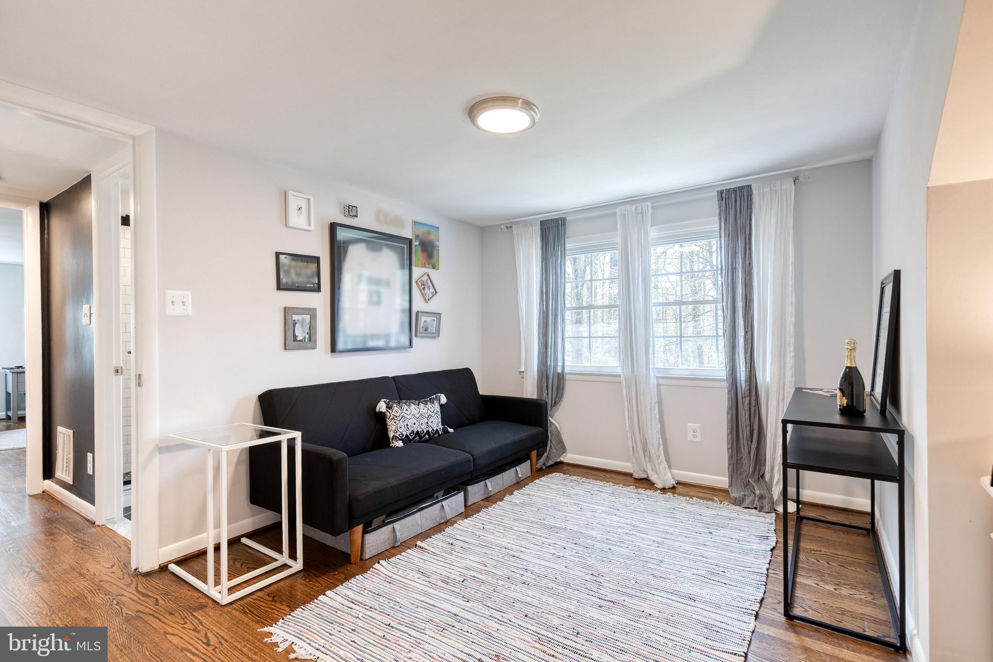 HAMPTON - Residential