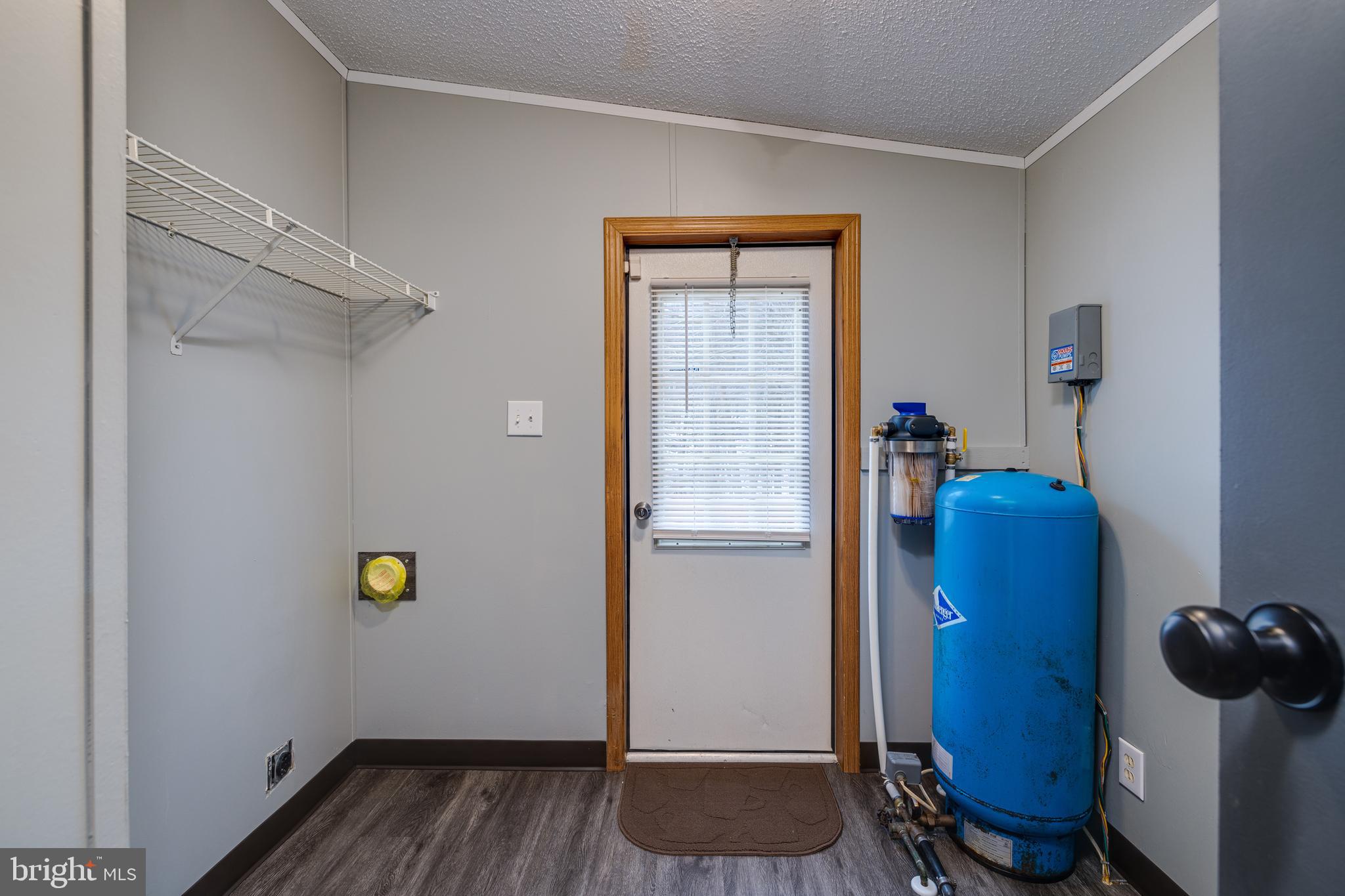 SKYLINE LAKES - Residential