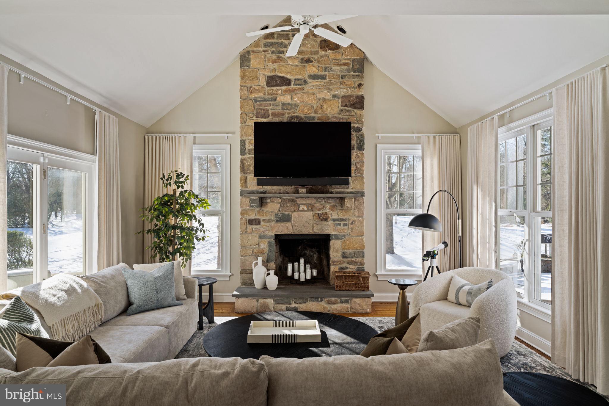 VALLEY VIEW ESTS - Residential