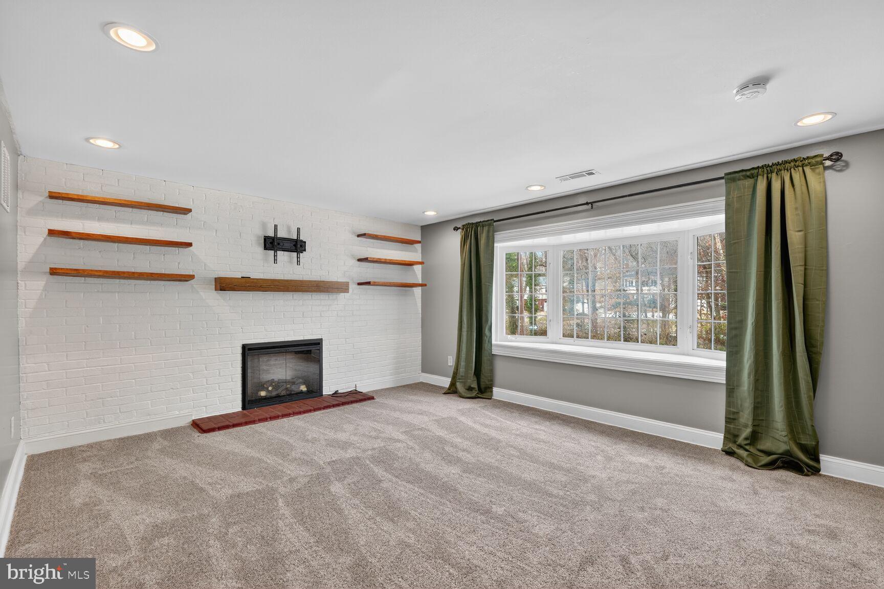 SPRINGFIELD - Residential