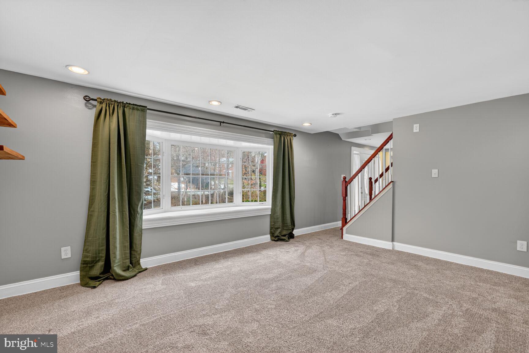 SPRINGFIELD - Residential