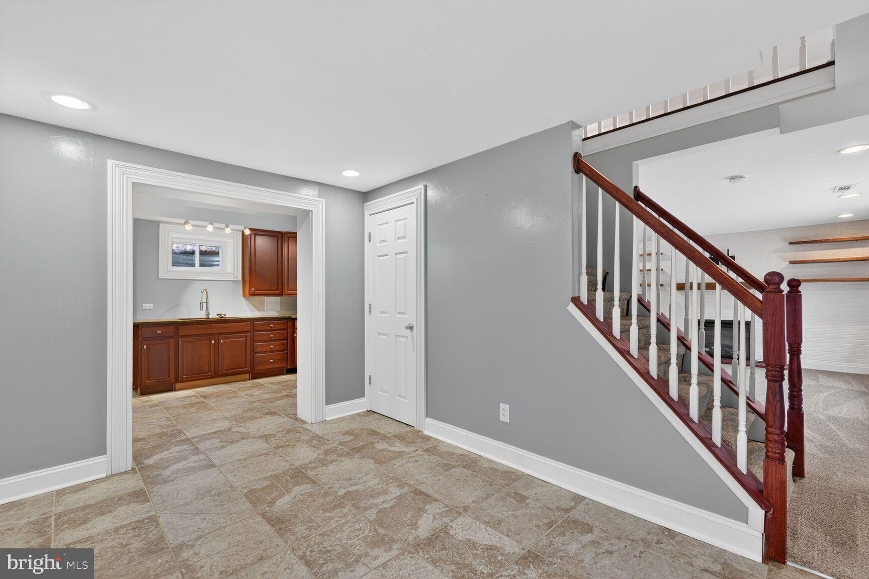 SPRINGFIELD - Residential