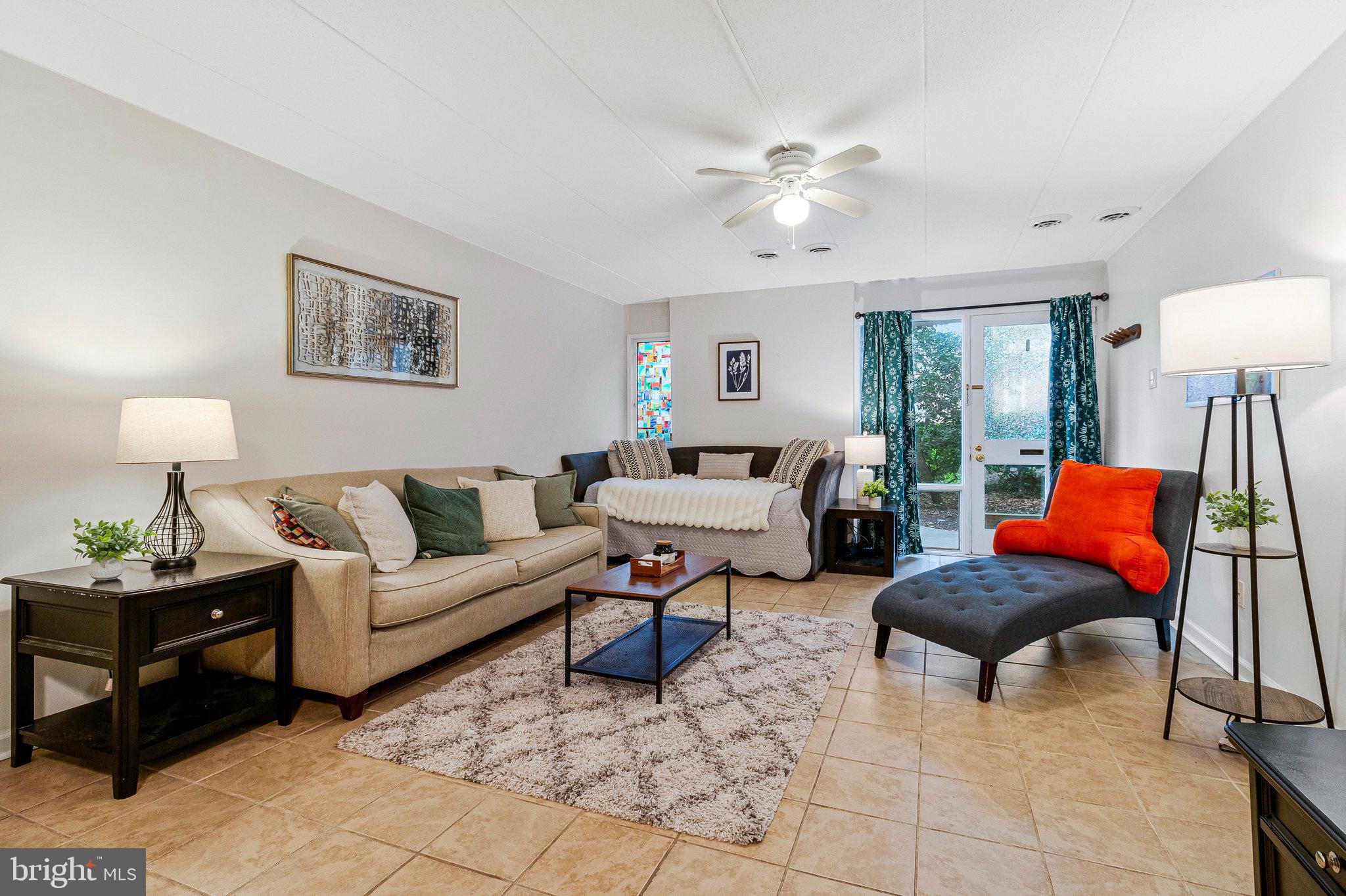 HUNTINGTON CLUB - Residential