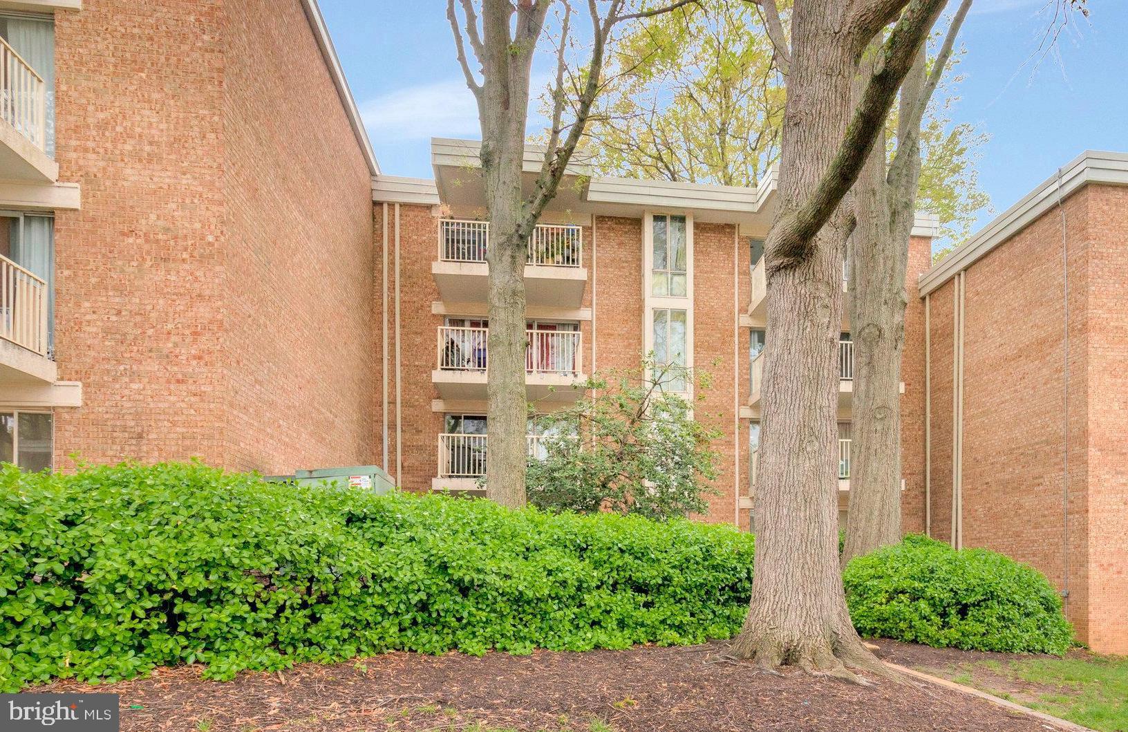 HUNTINGTON CLUB - Residential