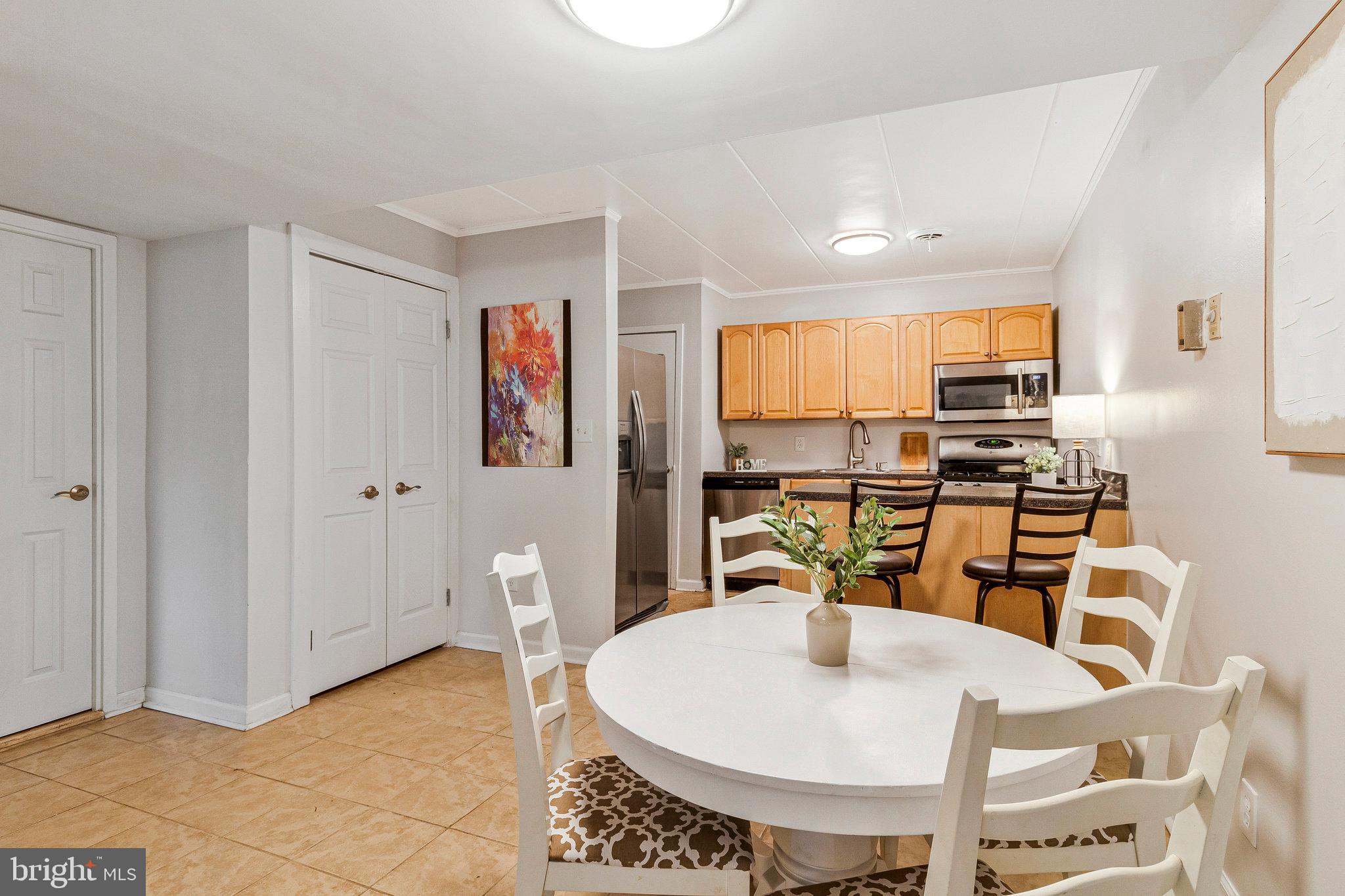 HUNTINGTON CLUB - Residential