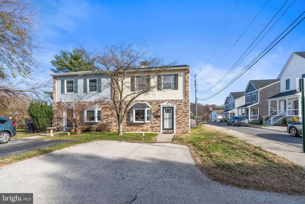 Photo of 19 Evergreen Lane, PHOENIXVILLE, PA 19460 (MLS # PACT2114158)