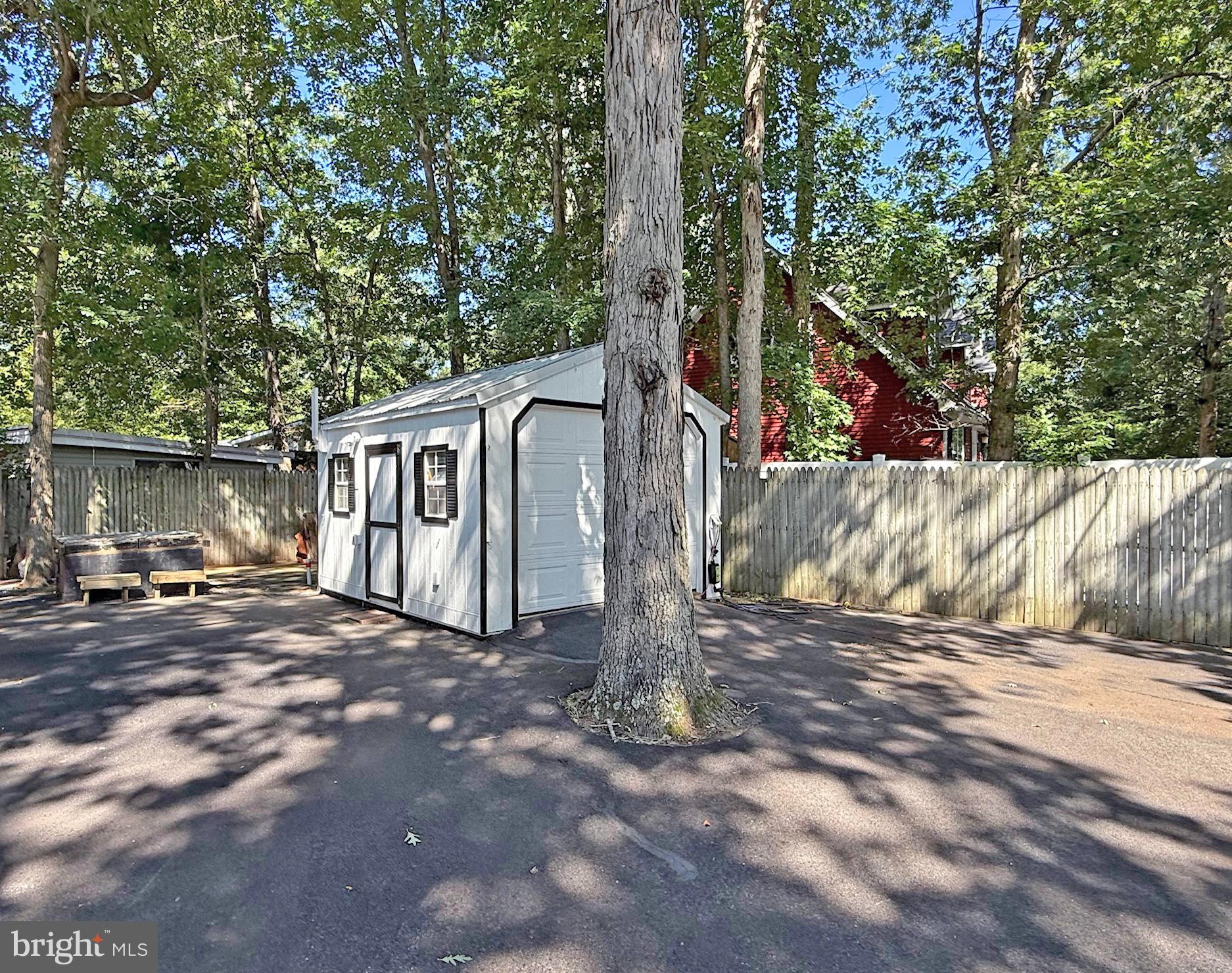 SHADYDELL PARK - Residential