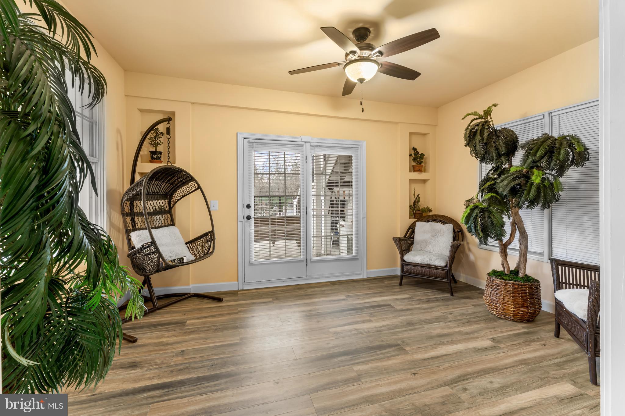 BELMONT - Residential Lease