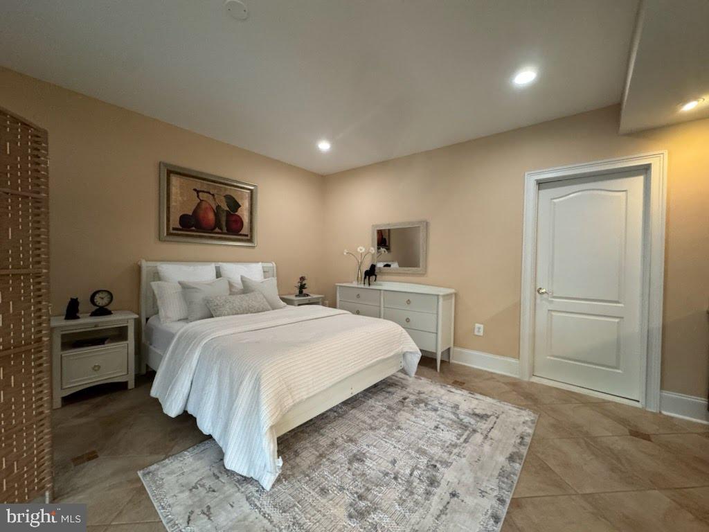 BELMONT - Residential Lease