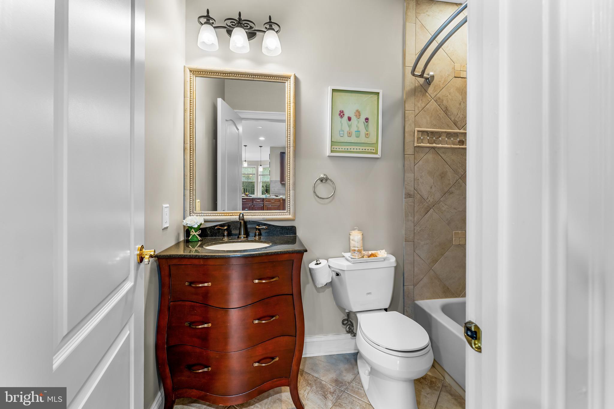 BELMONT - Residential Lease