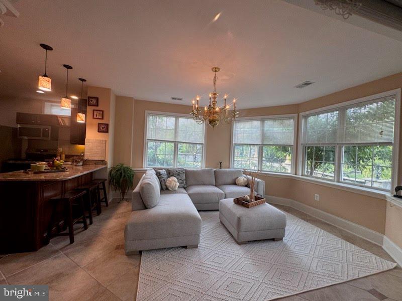 BELMONT - Residential Lease