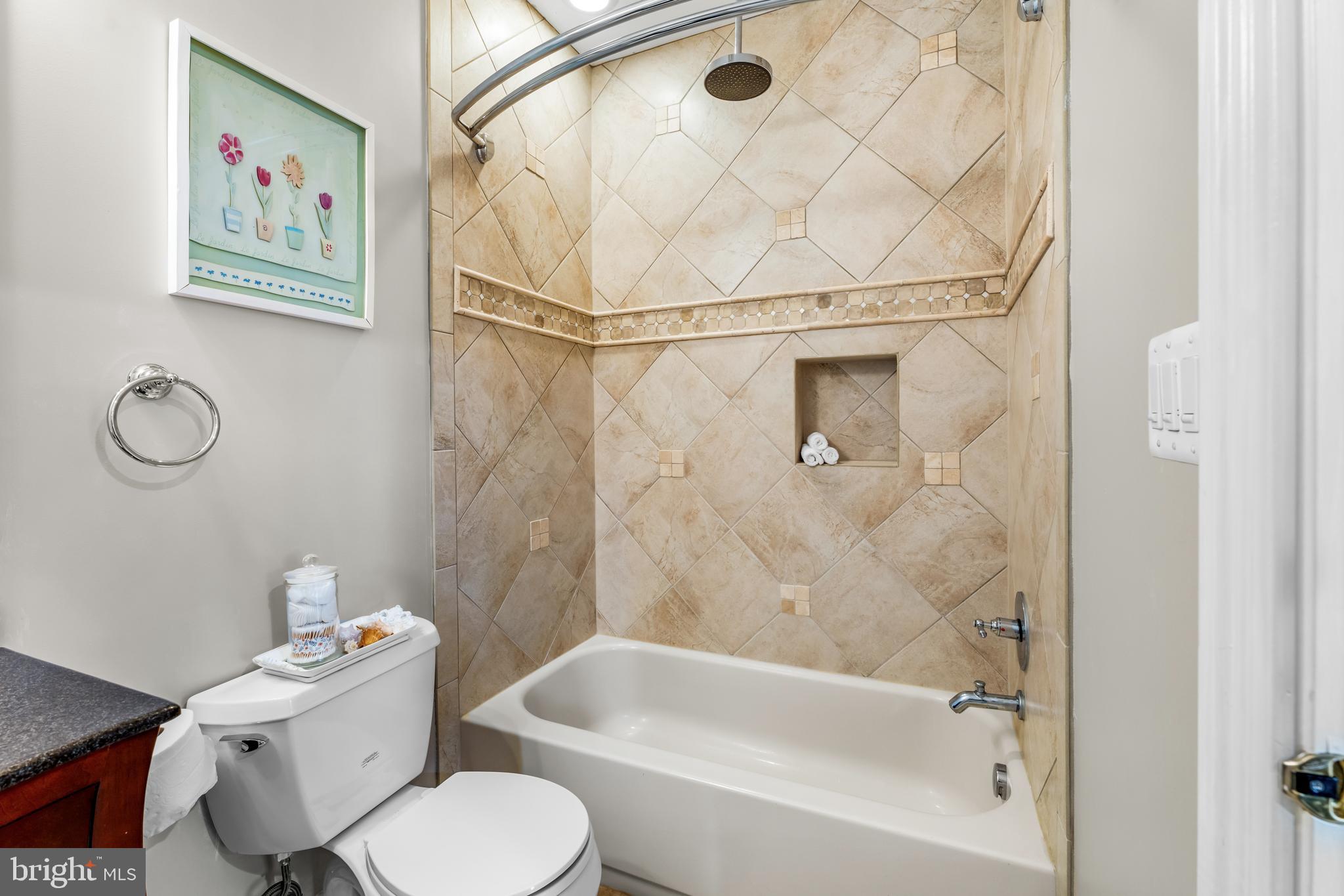 BELMONT - Residential Lease