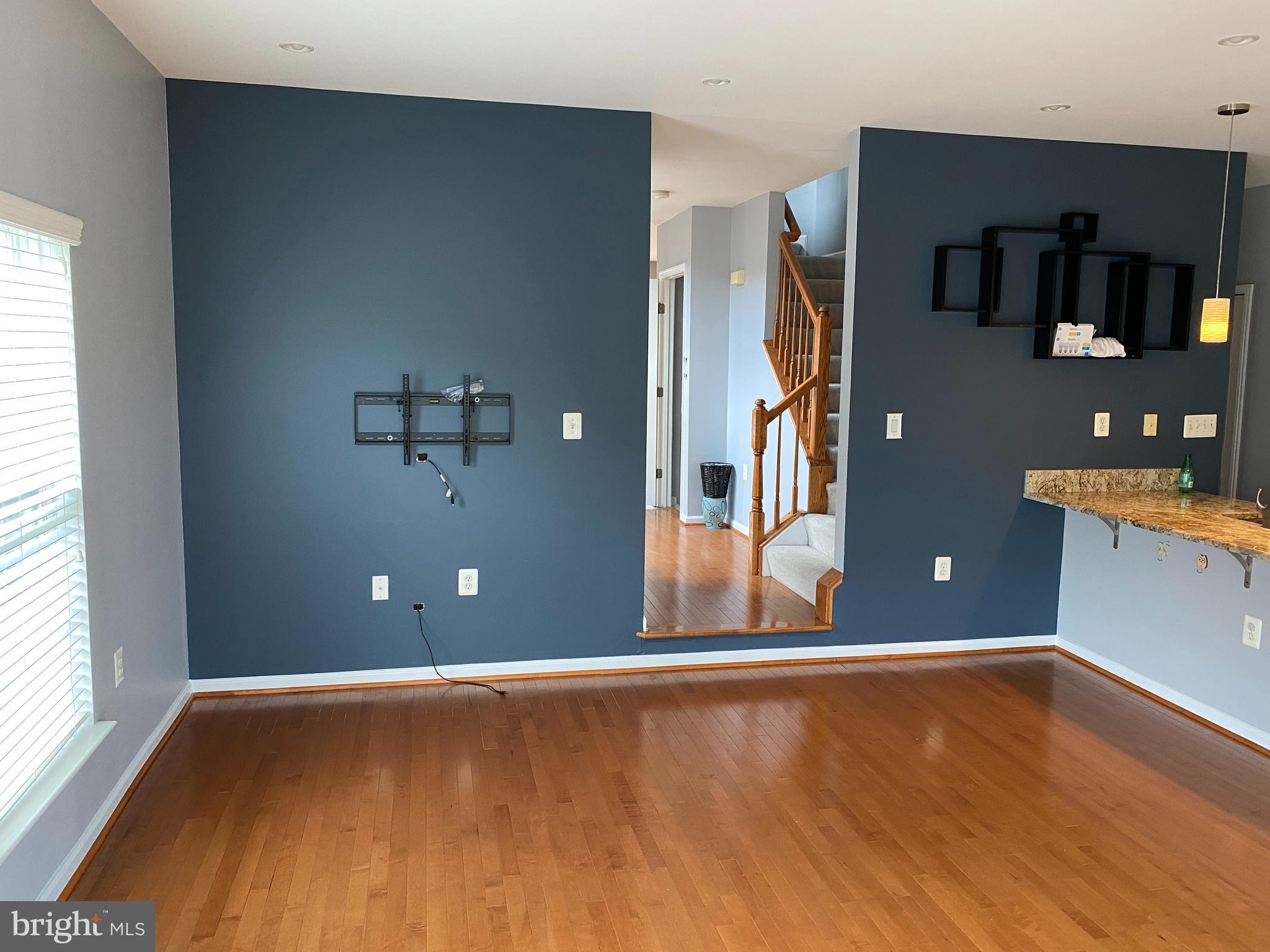 COLONNADE AT DULLES - Residential Lease