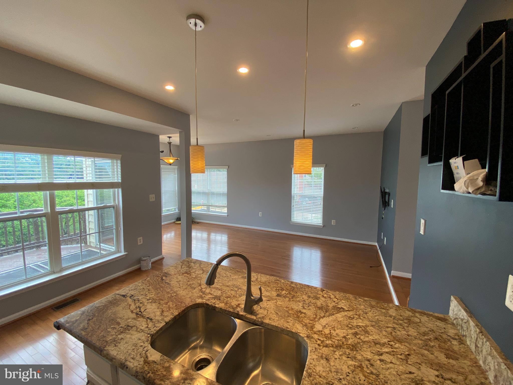 COLONNADE AT DULLES - Residential Lease