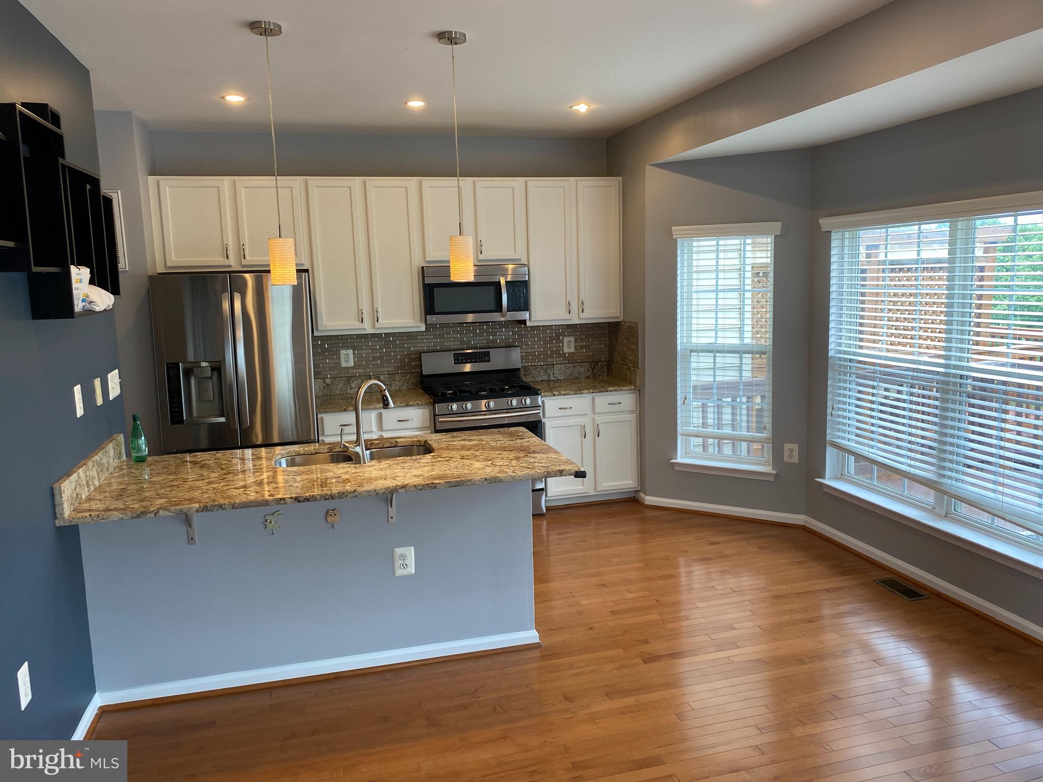 COLONNADE AT DULLES - Residential Lease