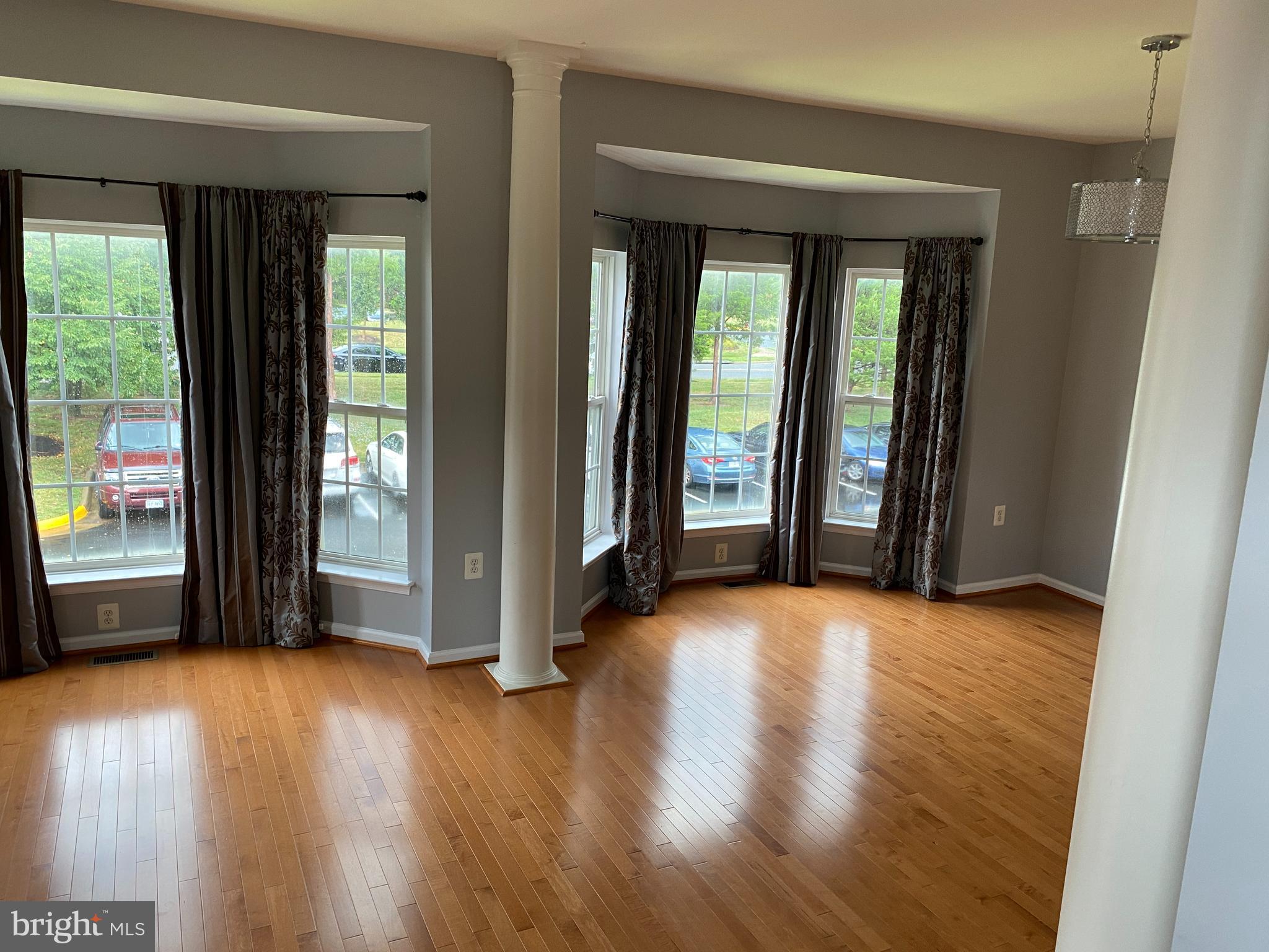 COLONNADE AT DULLES - Residential Lease