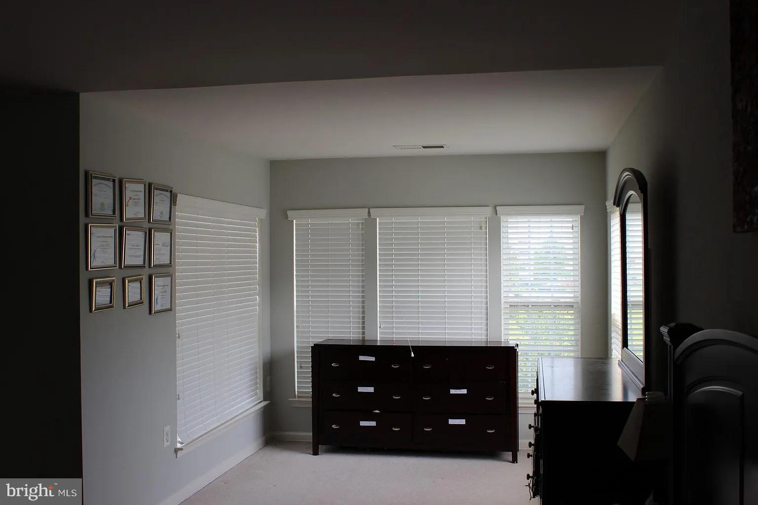 COLONNADE AT DULLES - Residential Lease